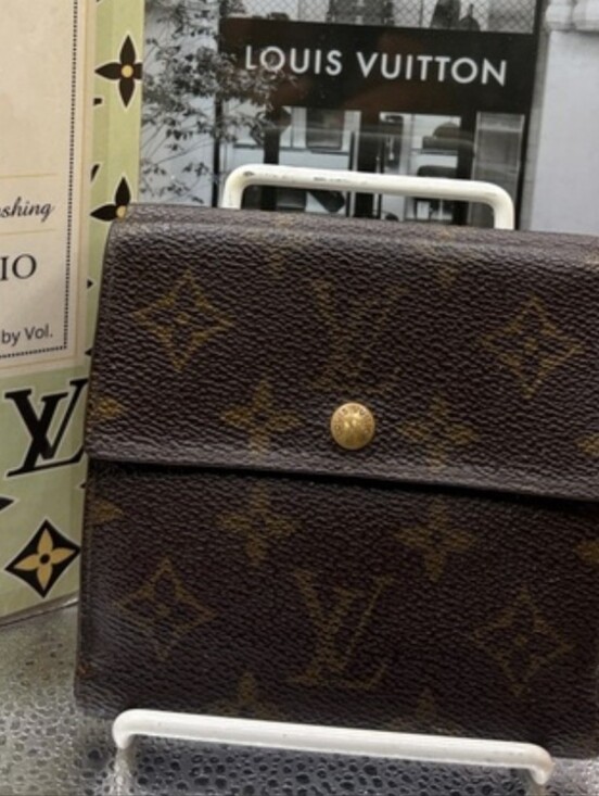 Louis Vuitton Handbags - Louis Vuitton Monogram Compact Wallet - Brown